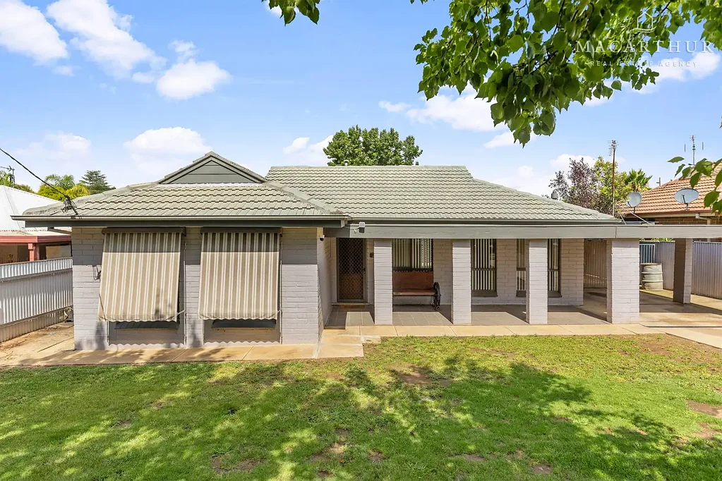 16 Walana Crescent, Kooringal, NSW 2650