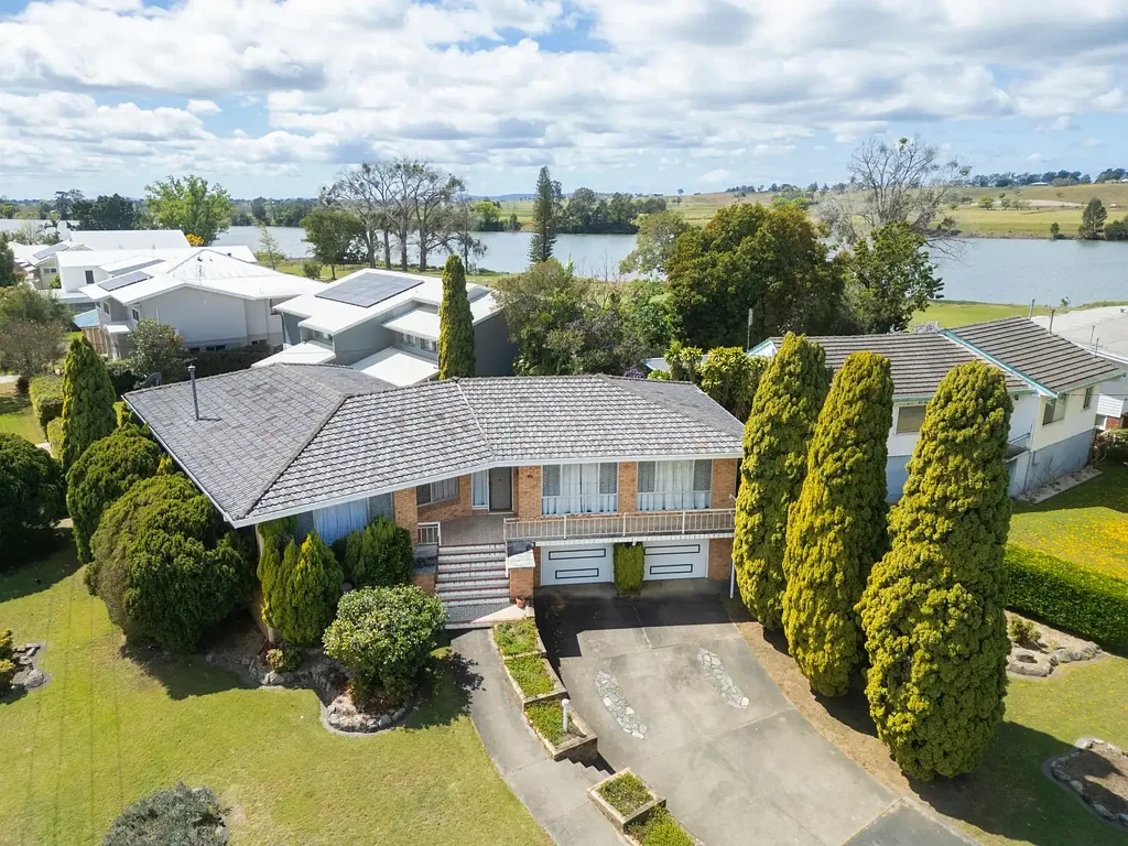 Grafton 3બેડરૂમ River Views, Space & Potential in Sought-After Dovedale