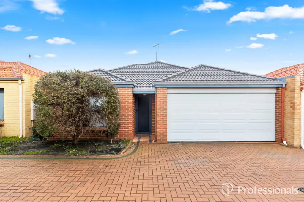 4/11 Priest Road, Landsdale, WA 6065