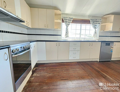 78 Daintree Street, Clermont, QLD 4721, 4房, 2浴, House