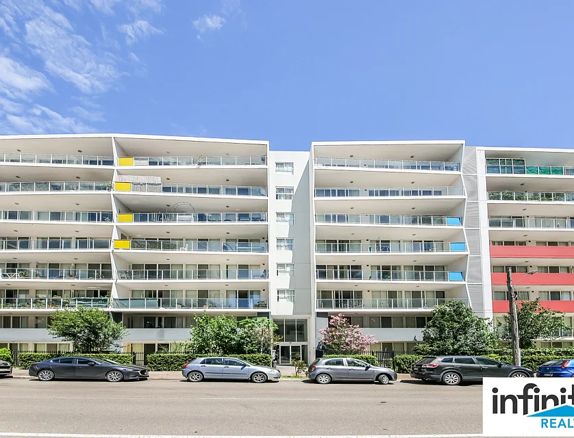 801/3 George Street, Warwick Farm, South Western Suburbs, 3 Schlafzimmer, 2 Badezimmer, Apartment