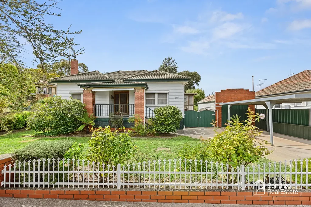 Golden Square 3Zimmer BEAUTIFULLY PRESERVED HERITAGE HOME