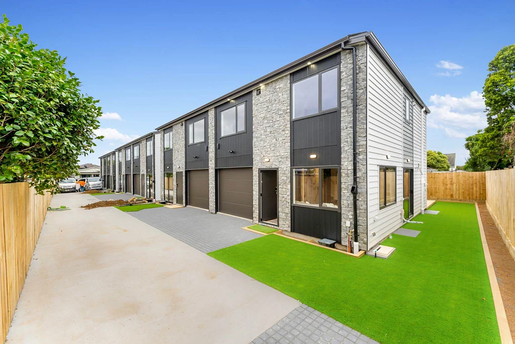 Papatoetoe 4房  Smart Design Meets Everyday Comfort!