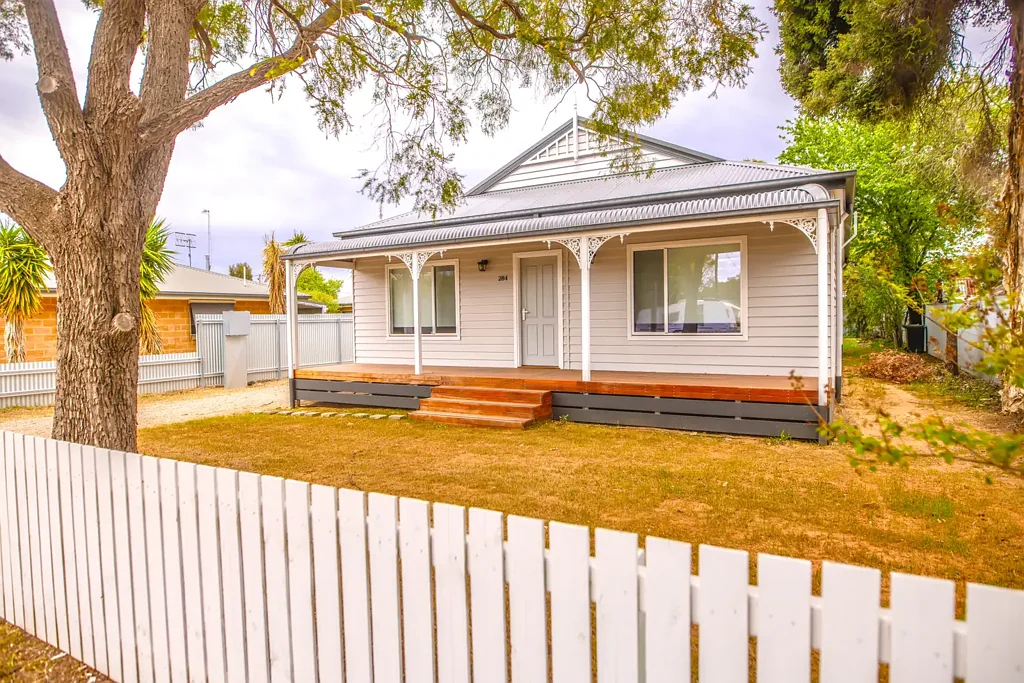284 Harfleur Street, Deniliquin, NSW 2710