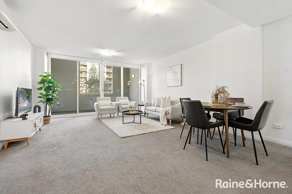 Parramatta 2 Slaapkamer AUCTION ON-SITE, SUNDAY ,27th SEPT@10:00AM