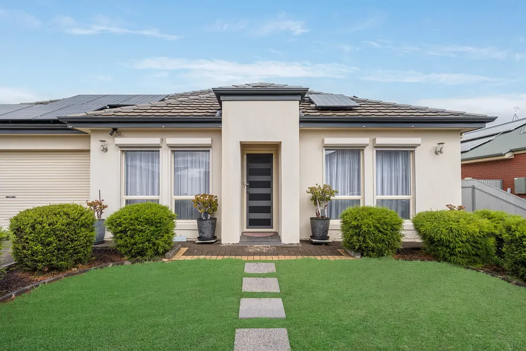 Low-Maintenance Living with Modern Comfort & Lifestyle Convenience