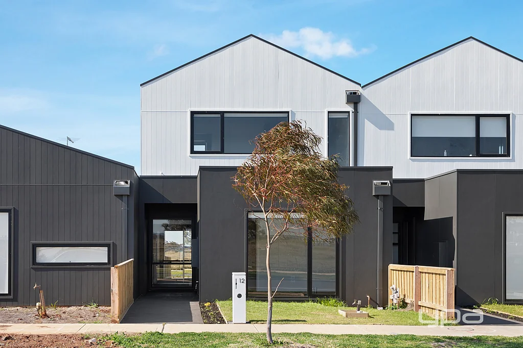 12 Pegasus Drive, Weir Views, VIC 3338