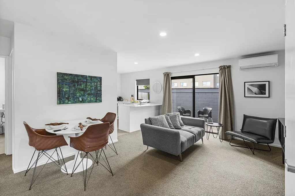 Phillipstown 2침실 Fresh, Furnished and Affordable!