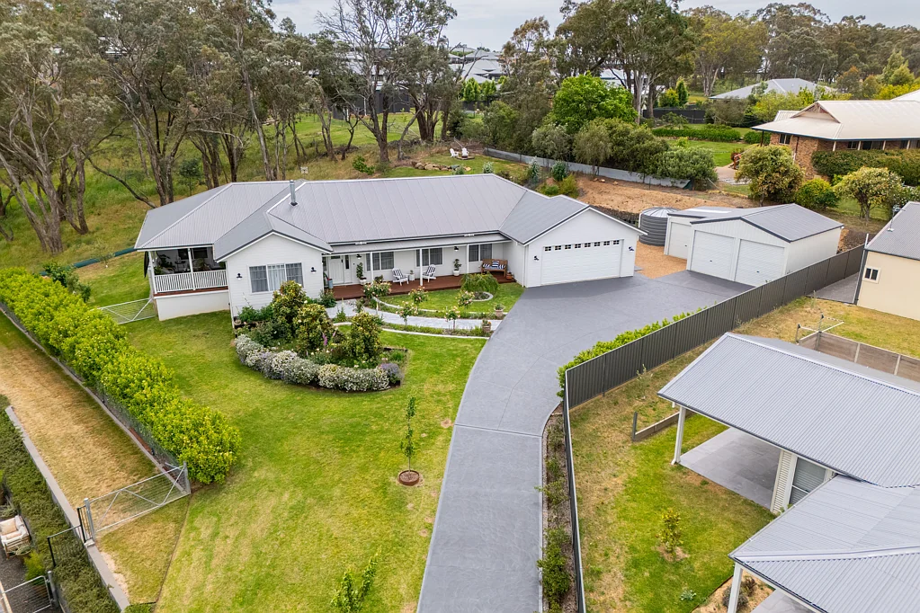 18 Hutchinson Close, Orange, NSW 2800