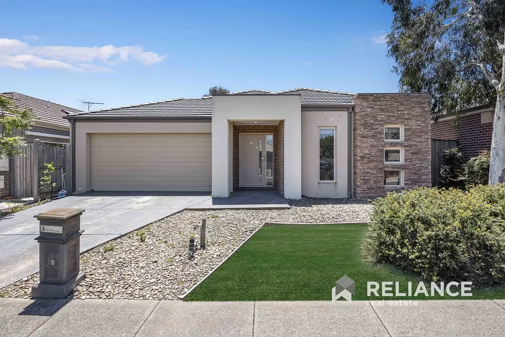 Family home in Alamanda Zone