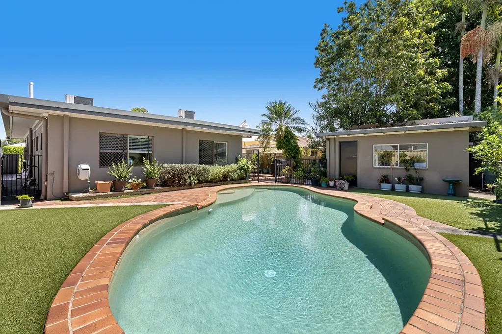 19 Mentone Avenue, Bundall, QLD 4217