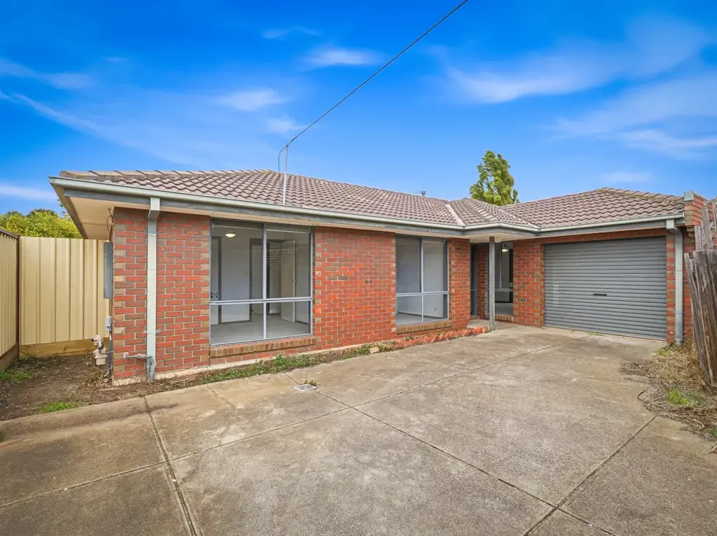 THREE BEDROOM HOME FOR RENT IN WERRIBEE