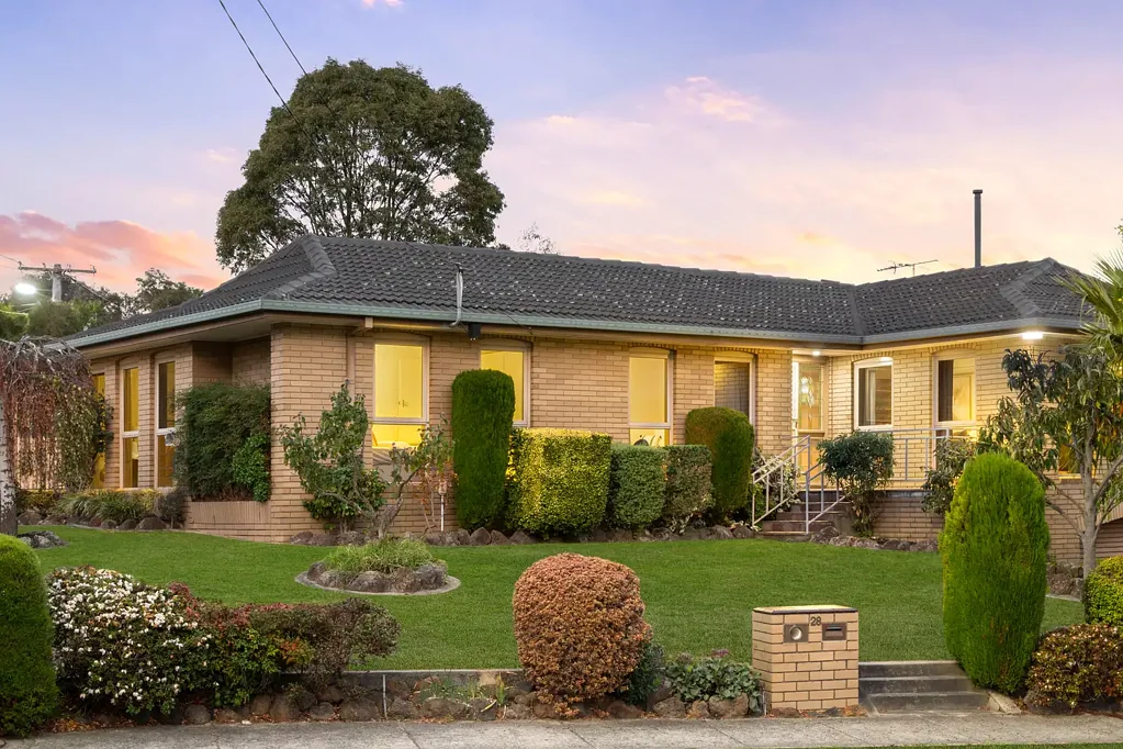 28 Meadowbrook Drive, Wheelers Hill, VIC 3150