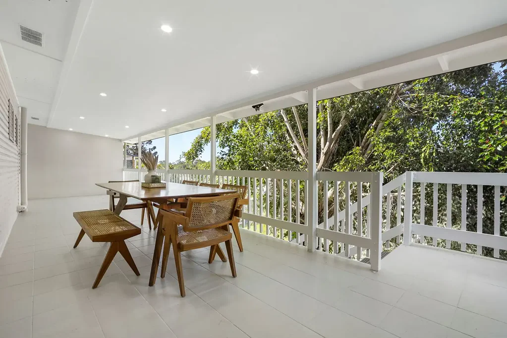 Albany Creek 3Kwarto Beautifully Updated Home in a Highly Sought After Albany Creek Location
