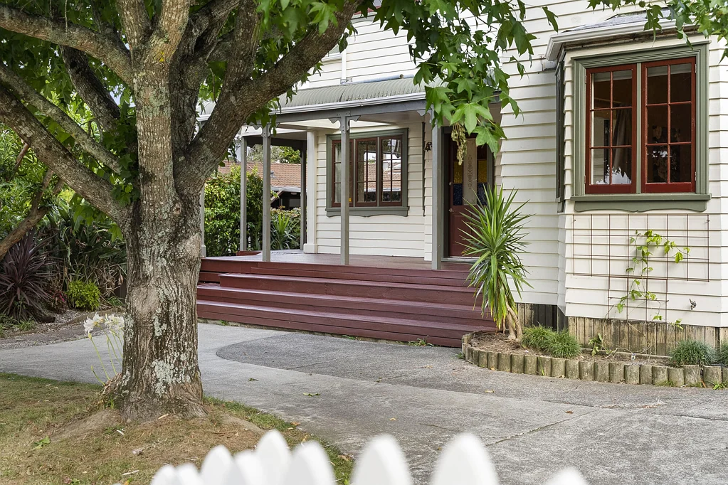 Beachlands 5Zimmer Character Coastal Home + Income