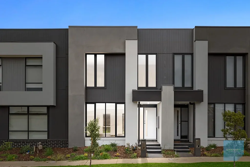 NOW AVAILABLE !!!  Brand New 3 bedroom townhouse