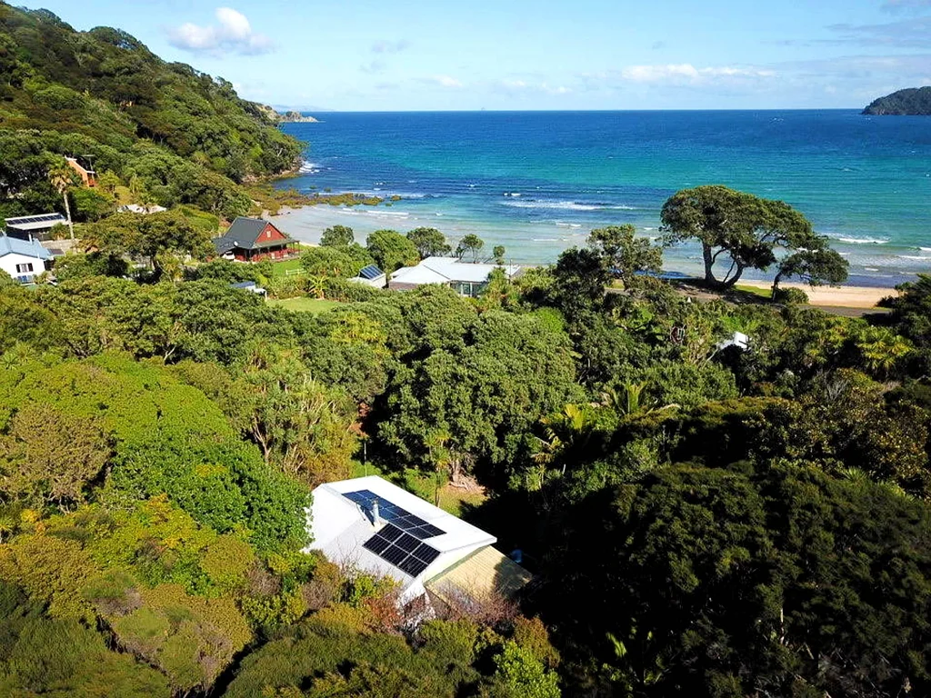 Great Barrier Island 2房  Idyllic retreat a stroll to the beach & amenities