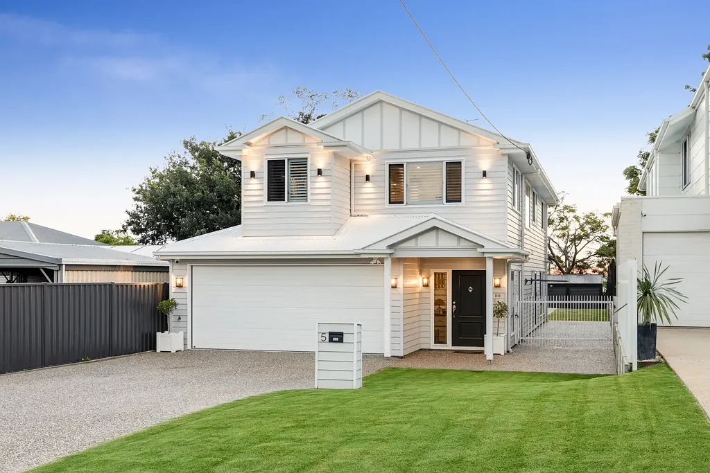 5 New Street, Mount Lofty, QLD 4350