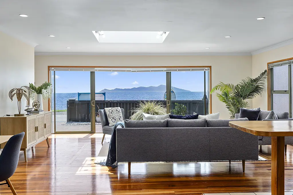 10 Ocean Parade, Pukerua Bay, Porirua, Wellington
