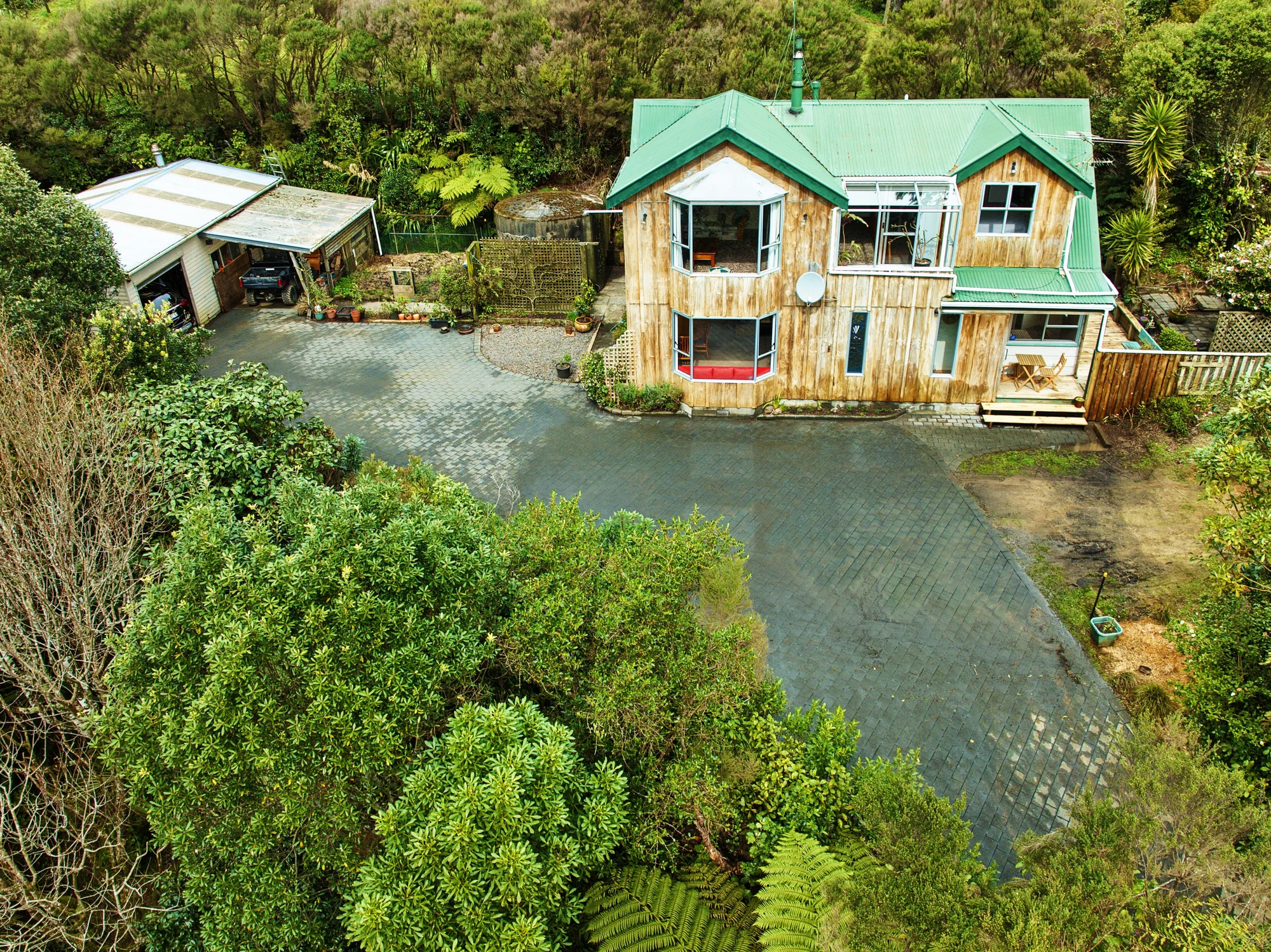 Horokiwi 4Moenga Private 1.48hectare Lifestyle Retreat!