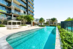 14/20 Executive Drive, Burleigh Waters