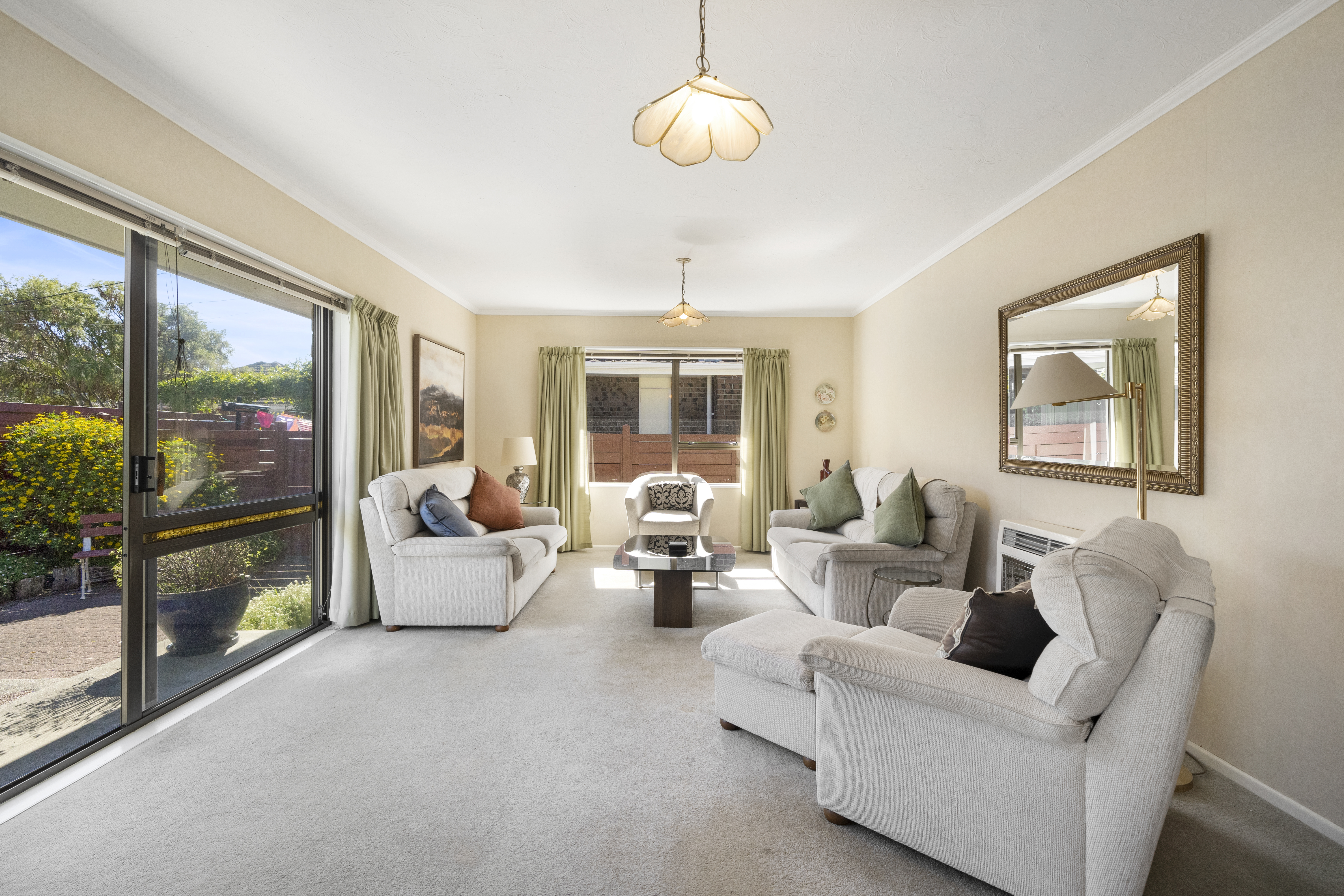 25 Whites Line West, Woburn, Lower Hutt, 2 Bedrooms, 0 Bathrooms