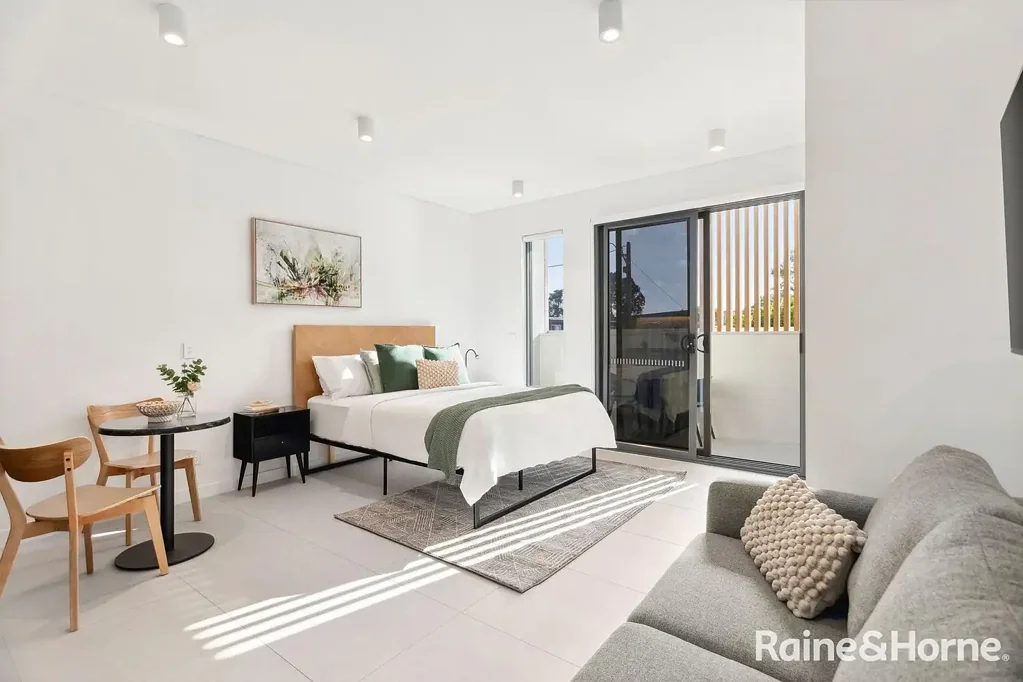 FURNISHED STUDIO APARTMENTS - RENT INCLUDES WATER,GAS,ELECTRICITY AND INTERNET!