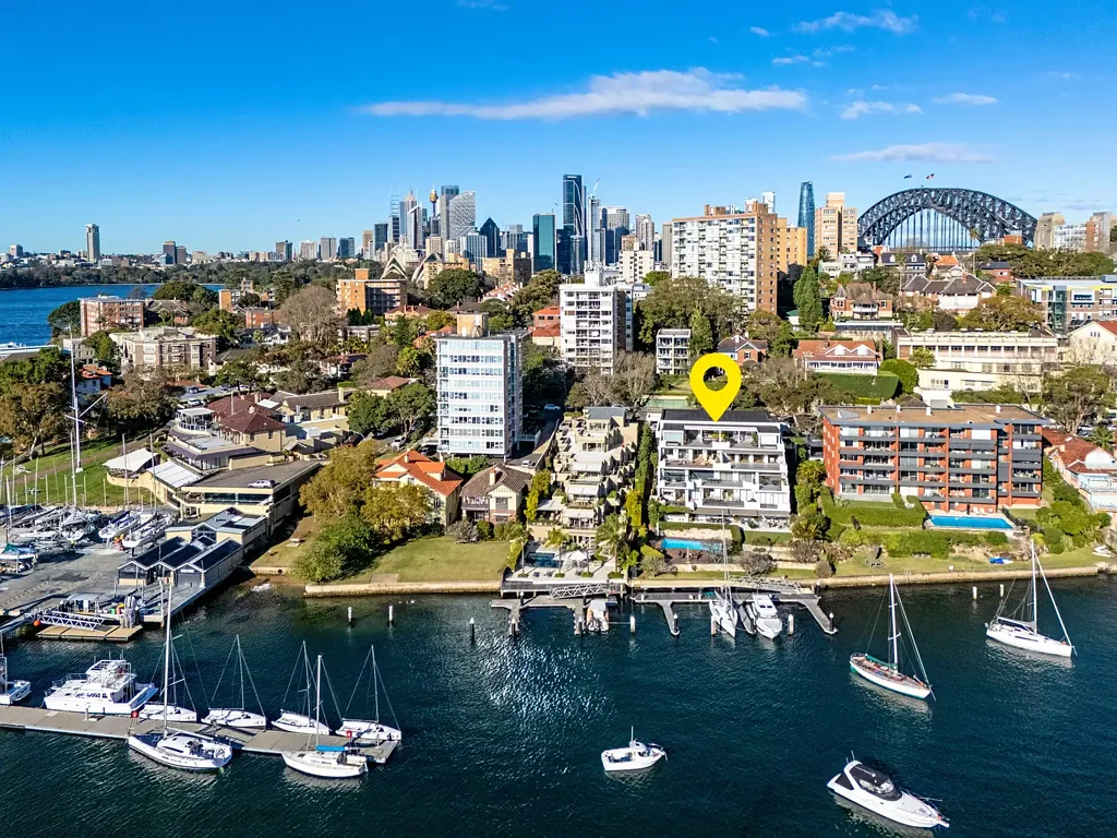 Kirribilli 3कमरा Waterfront penthouse with ideal aspect, sweeping views and boating facilities