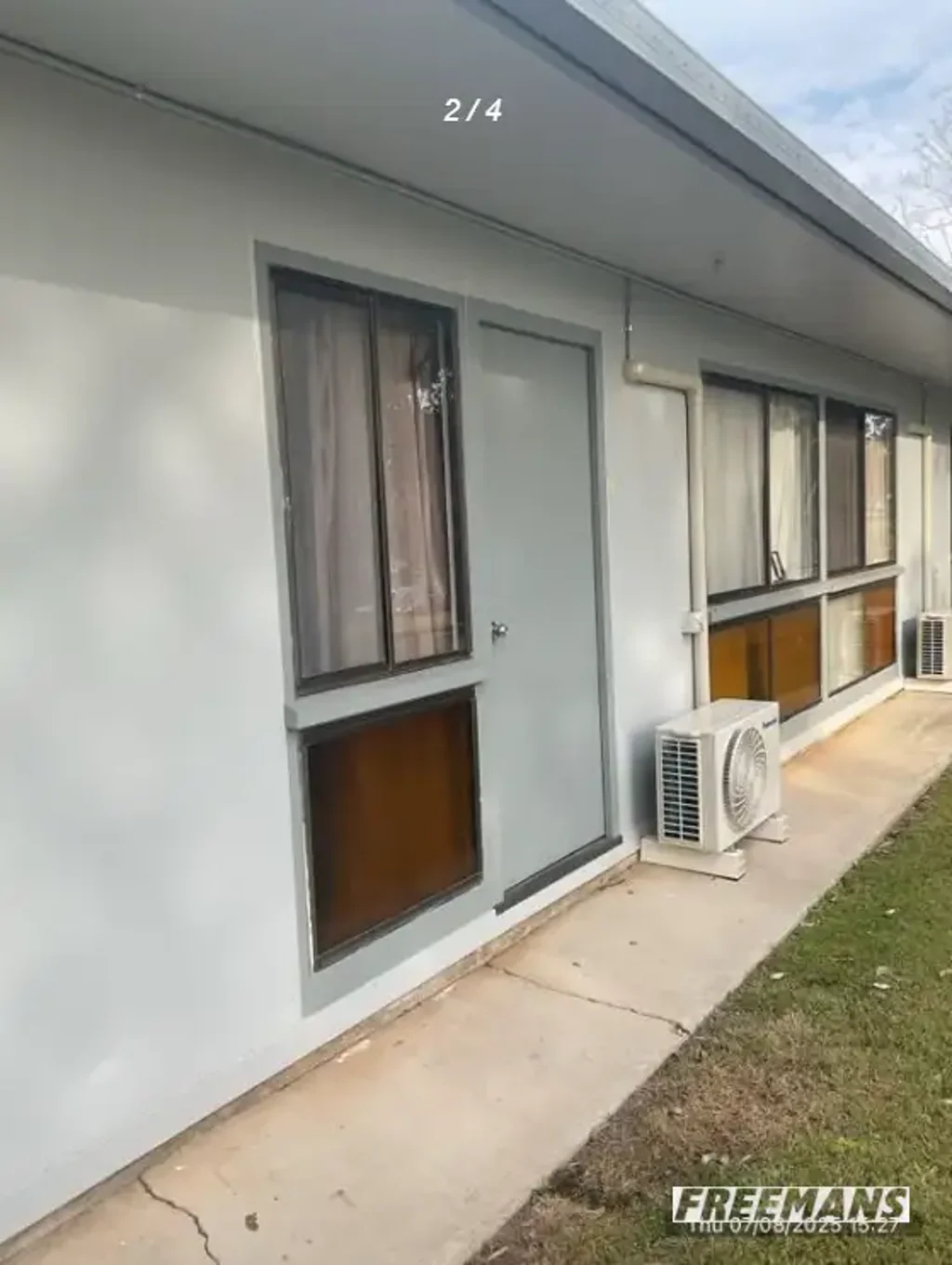 2 BEDROOM UNIT IN TOWN