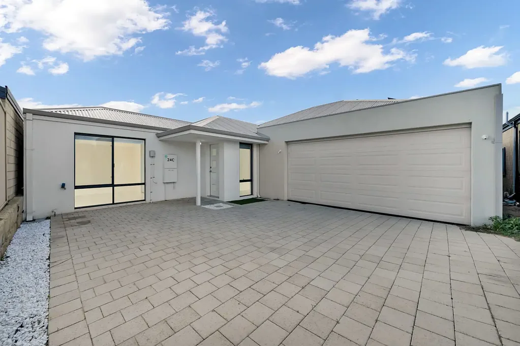 24C Fitzroy Street, Queens Park, WA 6107