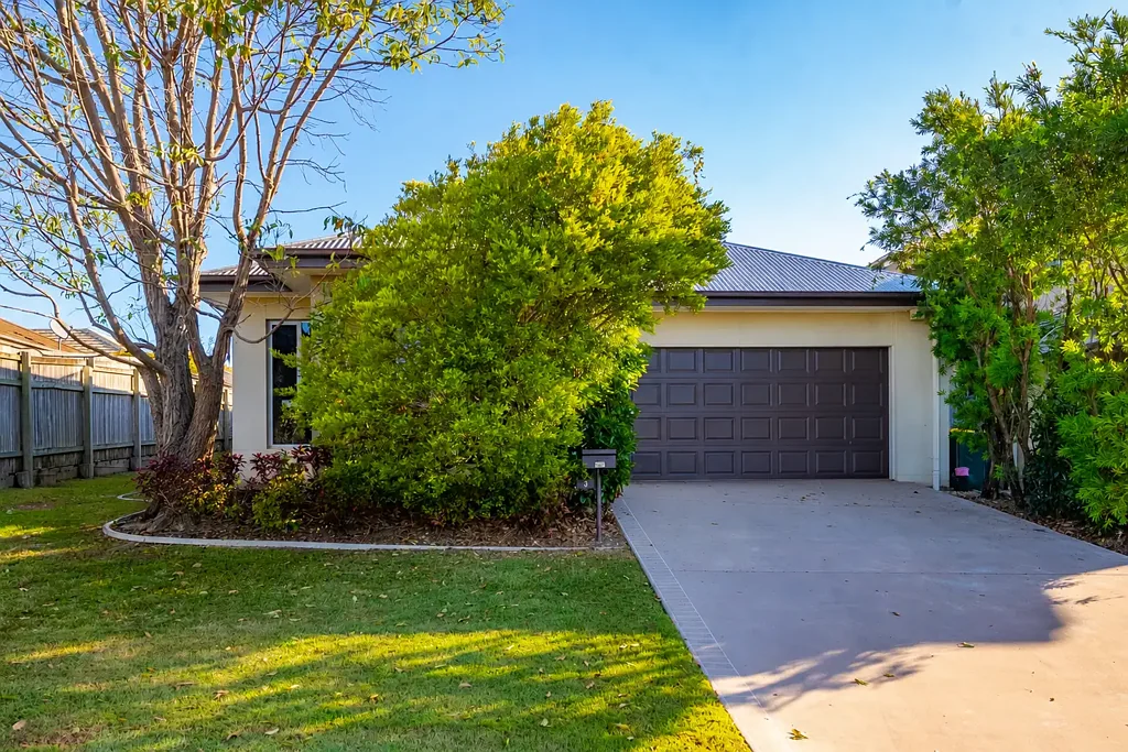 North Lakes 4Phòng ngủ Contemporary Comfort Meets Practical Family Living!
