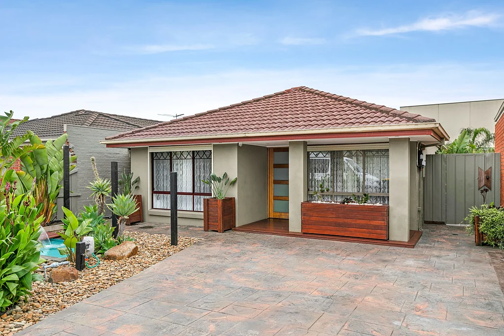 5 Mladen Court, Coolaroo, VIC 3048