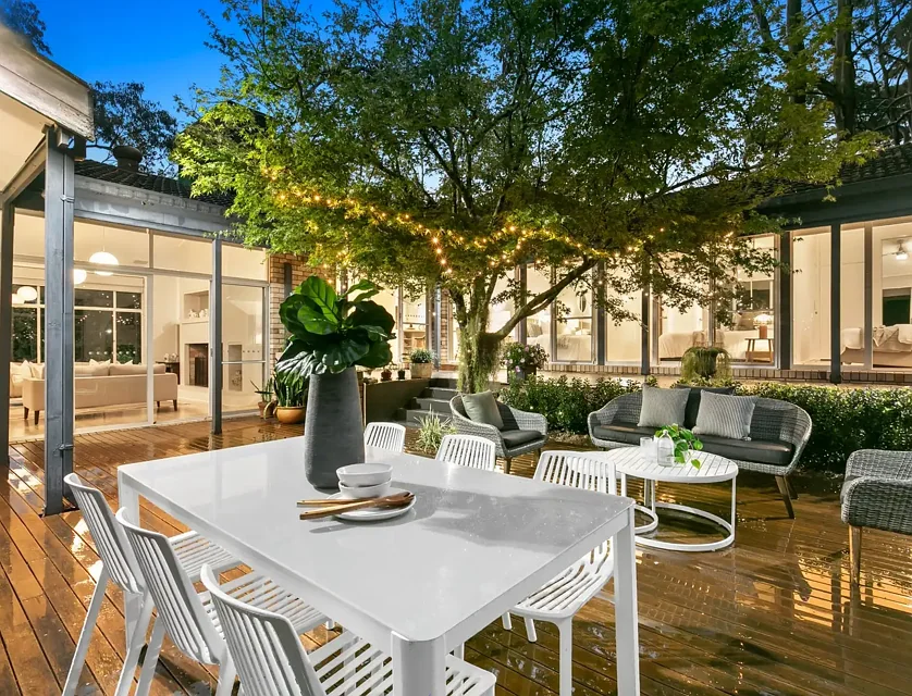 16 Spring Street, Beecroft, NSW 2119, 4 Kuwarto, 2 Banyo, House
