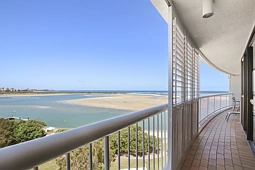 86/49 Landsborough Pde, Golden Beach