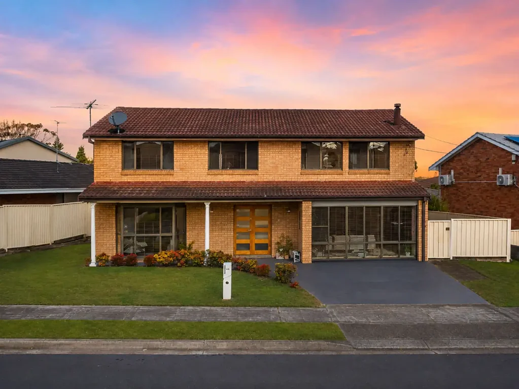 Matraville 4房  Generous Family Living in a Quiet Cul-de-Sac with Poolside Entertaining