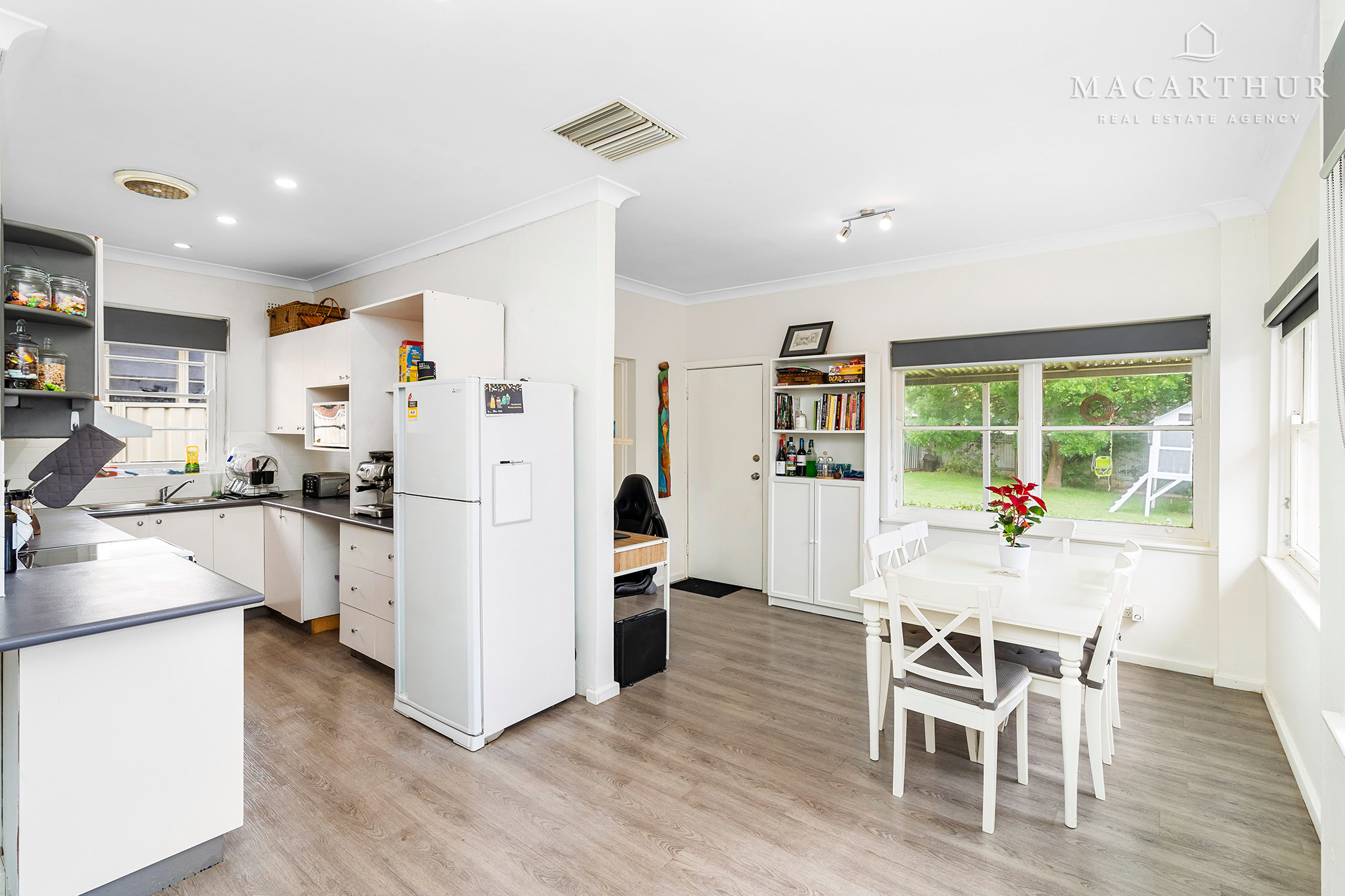 6 BLUETT CR, TURVEY PARK NSW 2650, 0 Schlafzimmer, 0 Badezimmer, House