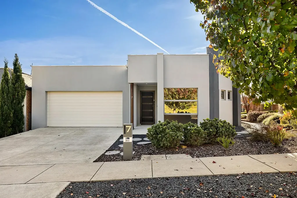 Ngunnawal 3房  Modern Design, Warm Interiors & Seamless Entertaining