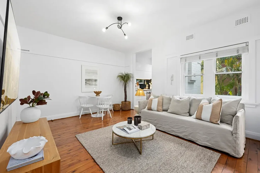 Private lifestyle apartment in central setting