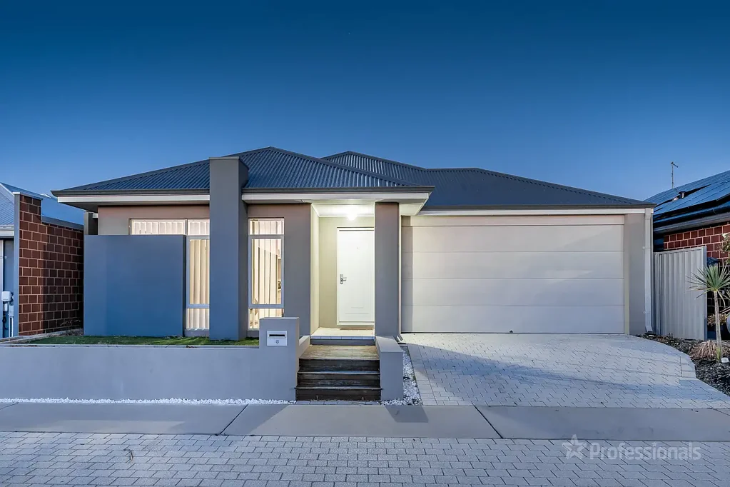 6 Prussian Way, Eglinton, WA 6034
