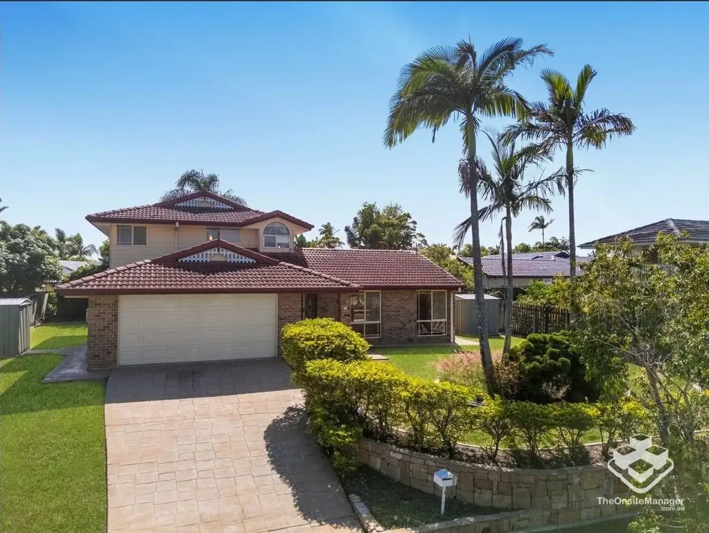 Comfort, Space & Convenience. Well-Presented Family Home in Sought-After Calamvale