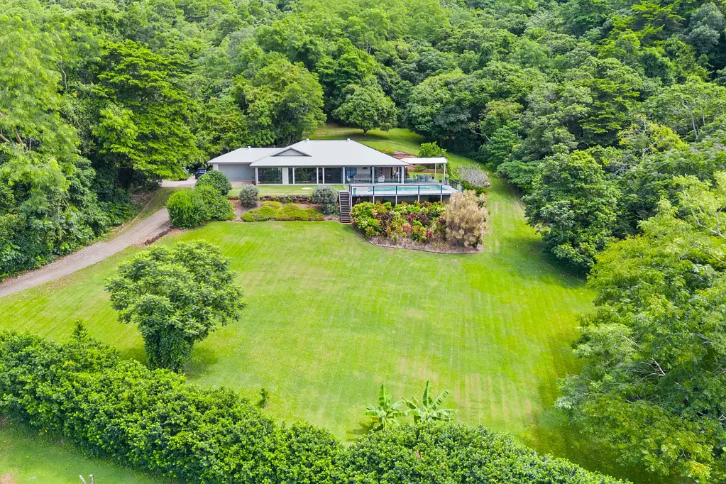 Redlynch 4房  Privacy, space and magnificent mountain views.