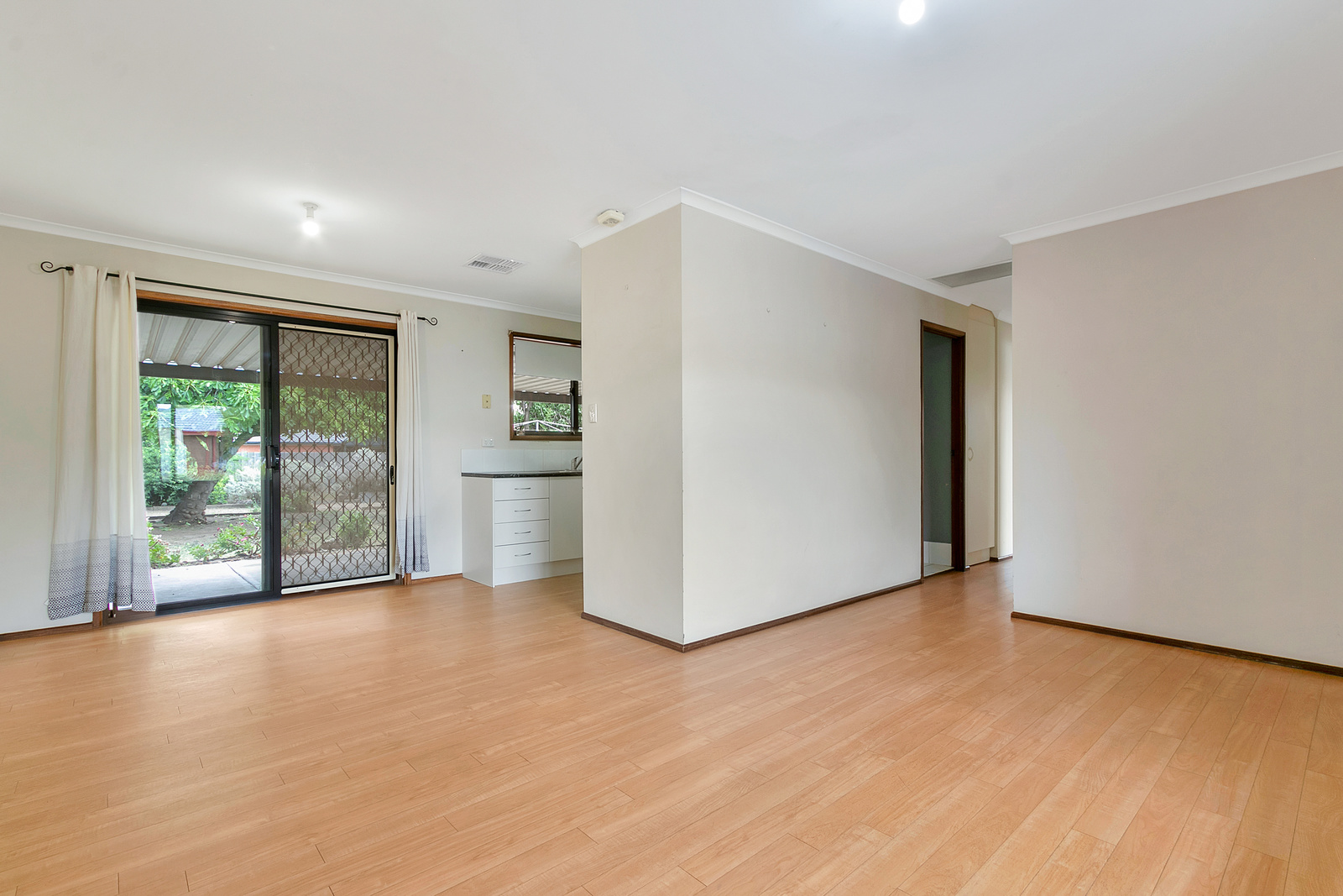 17 CAUSBY CR, WILLASTON SA 5118, 0部屋, 0バスルーム, House