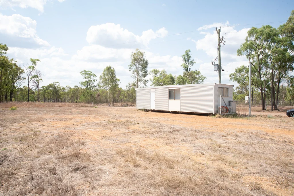 Greenvale BIG BUILDING LOT - 1.3 ACRES