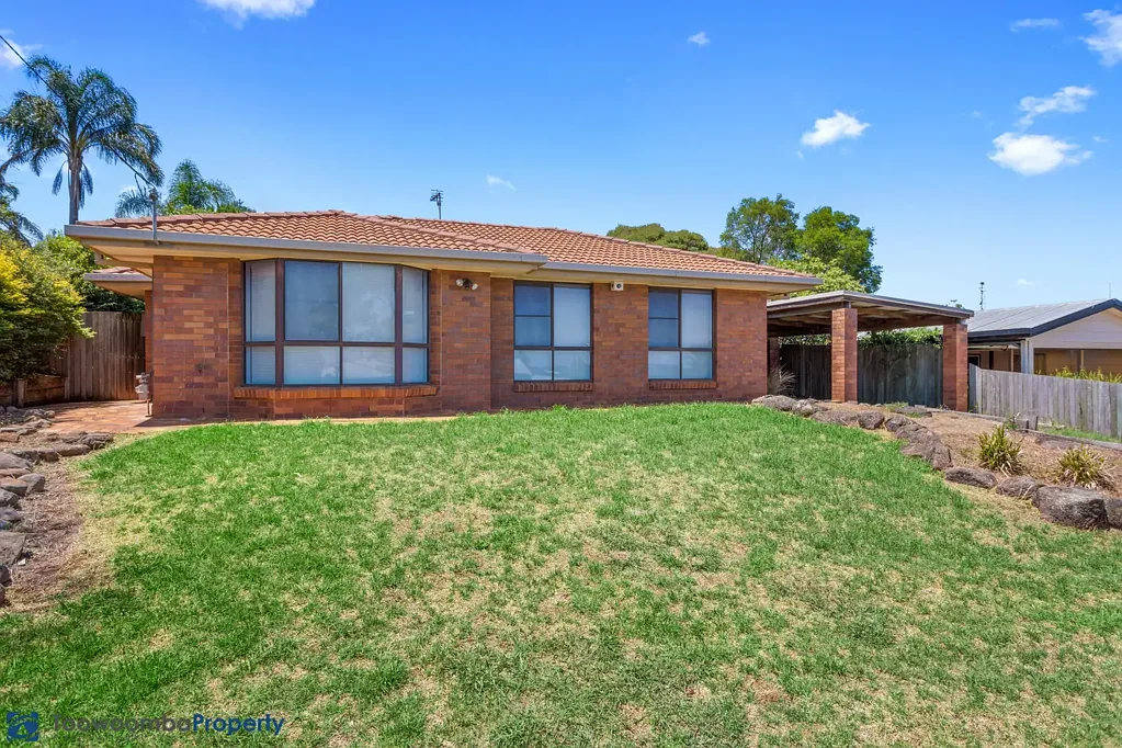 Located within a few minutes walk of local shops and serene local parklands, this home is sure to move quickly!