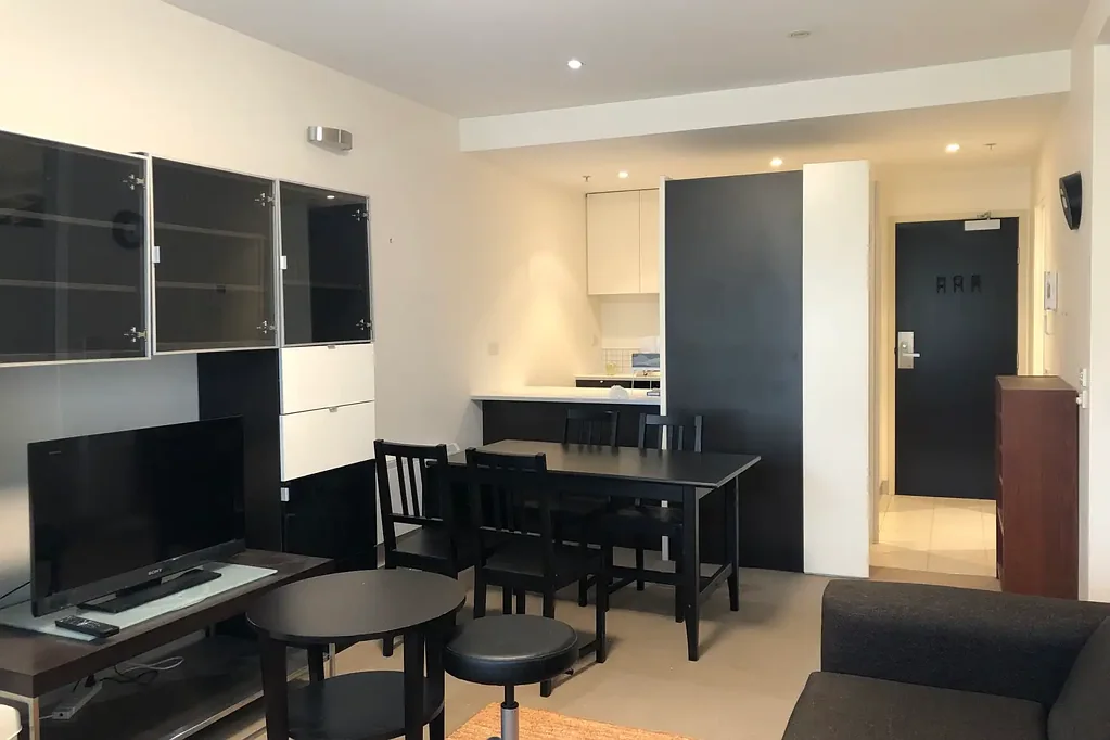 Fully Furnished two bedroom with parkview