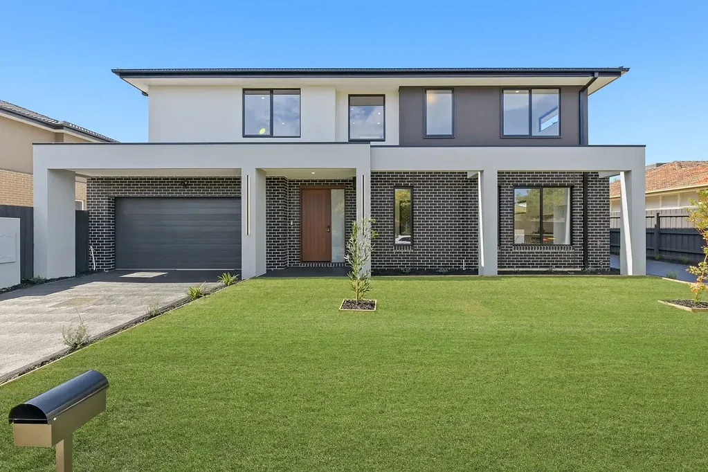 Noble Park 4ห้องนอน The Brief: BRAND NEW & TITLED (LAST 2 LEFT) Superior Finishes, Purposeful Design, Own Frontage and Private Driveway