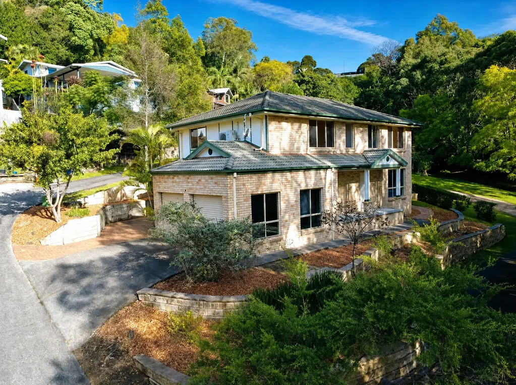 Farmborough Heights 5Moenga Spacious Five-Bedroom Family Home in a Quiet Cul-de-Sac