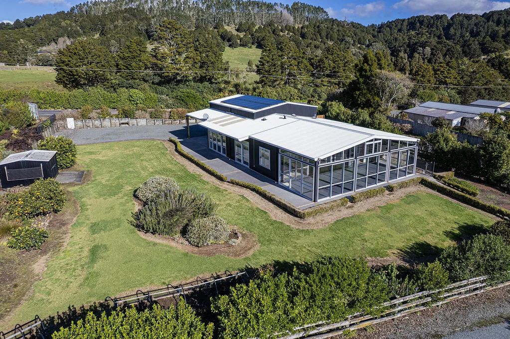 Kamo 2房  Modern Country Living Meets Shedding & Space!