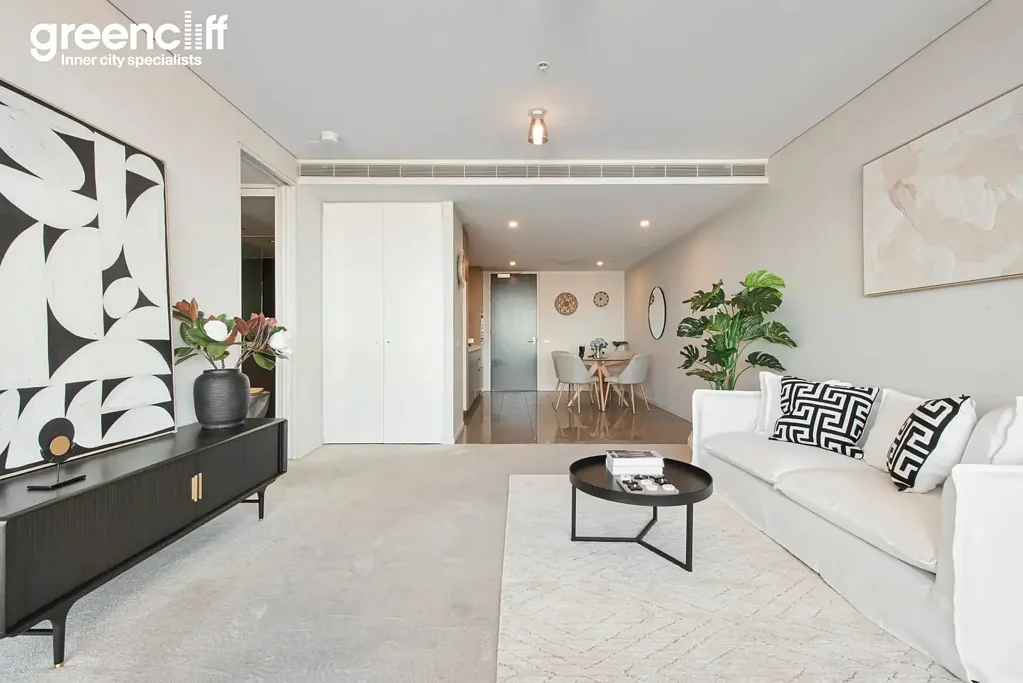 Superb East-Facing One-Bedroom Apartment in Sought-After City Quarter