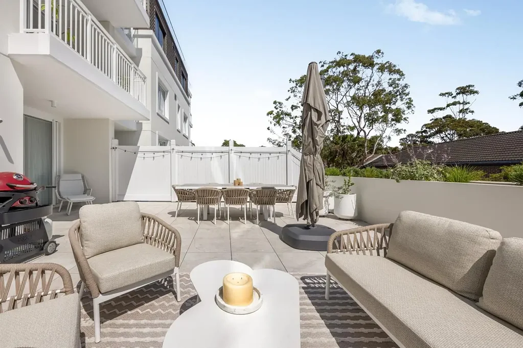 Dee Why 1Kwarto Private Courtyard Living in the Sought-After Hamptons Complex